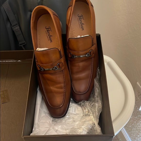 Florsheim Other - Florsheim Brown Leather Loafers Classic Slip-Ons